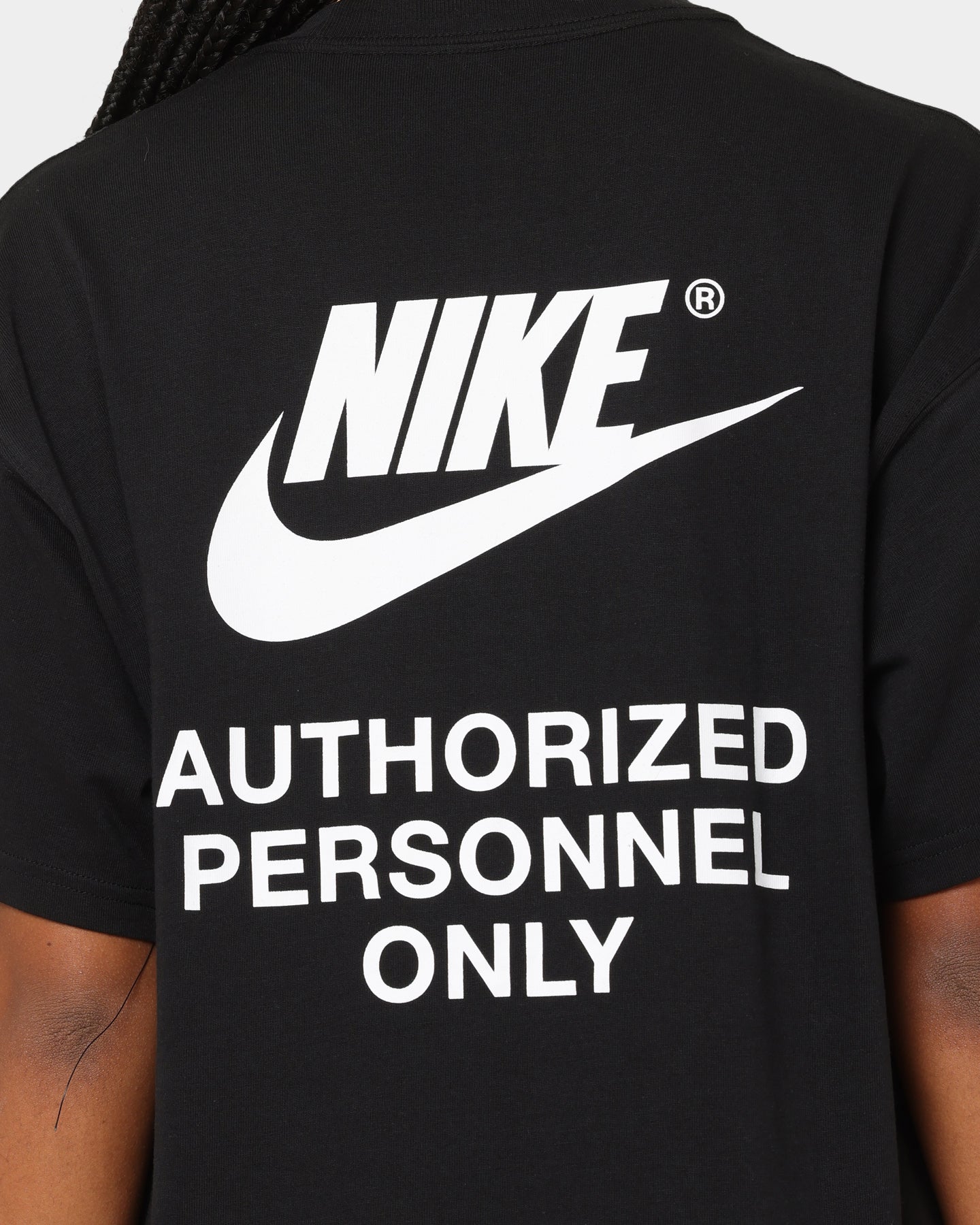 T-shirt del personale autorizzato con abbigliamento sportivo Nike nero