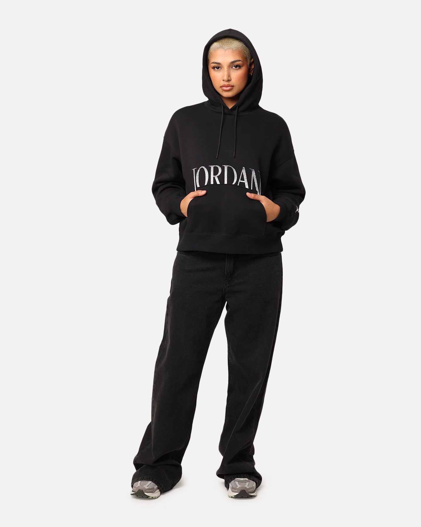 Jordanijos moterų Brooklyn Fleece Pullover Hoodie Black/burė