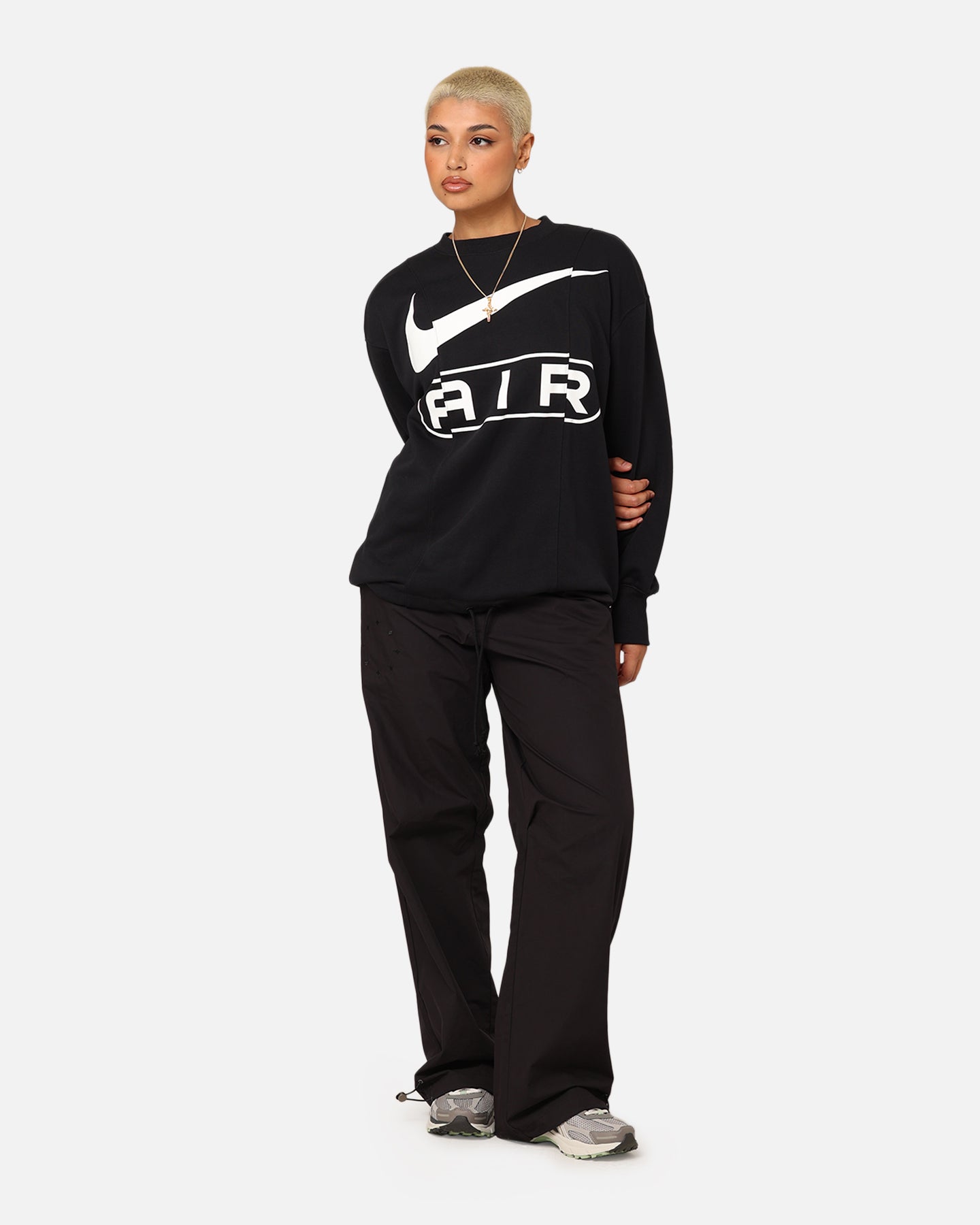 Nike Women's Sportswear Air Over-Over-Over-Over-Over-Over-Over-Fleece Crewneck Black/White