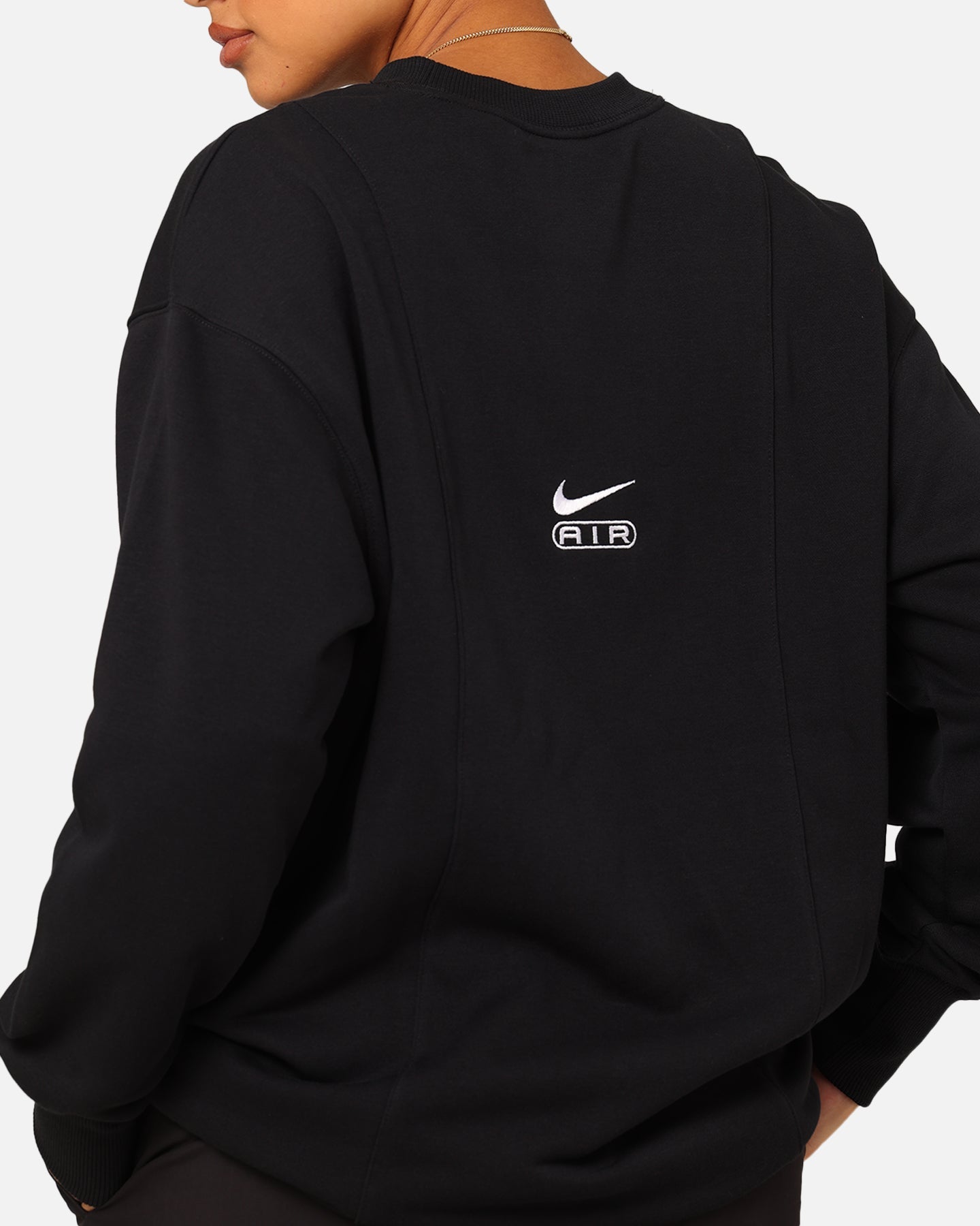 Nike Women's Sportswar Loft iwwer-iwwerschësseg Fleece Crewneck schwaarz / wäiss