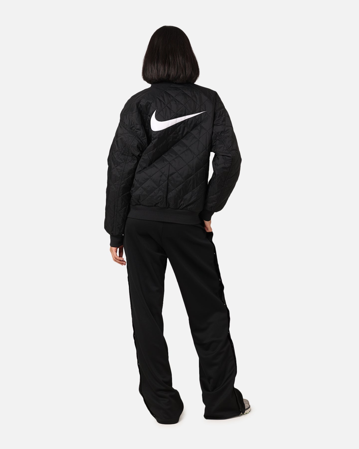 Nike Women's Sports Wardar Reversible Varsity Bomber Giacca Black/White