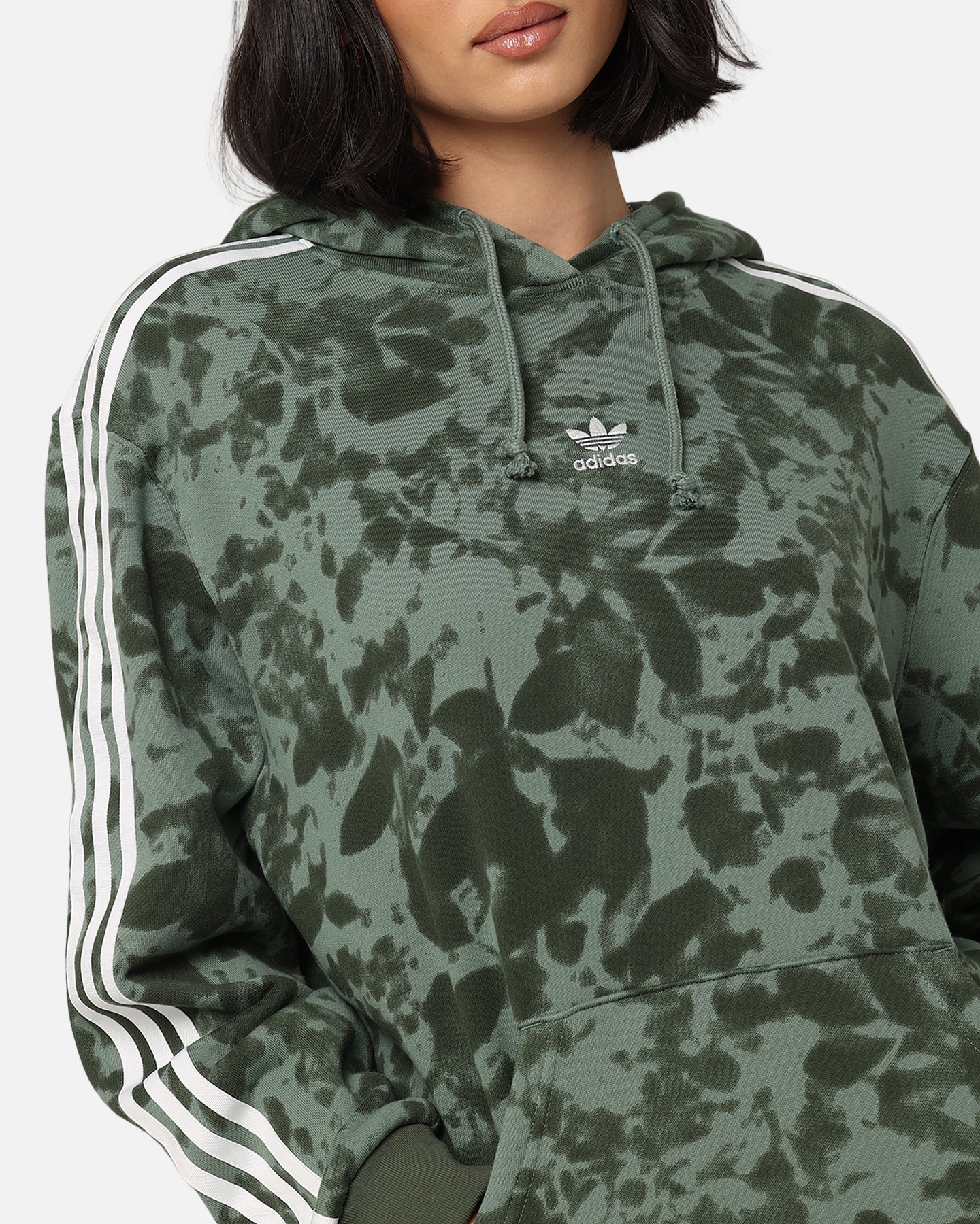 Adidas Frauen AOP Hoodie Spurengrün