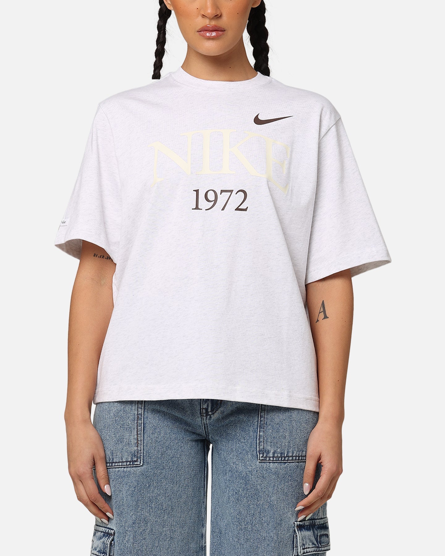 Nike dames sportkleding klassieke boxy t-shirt berken heide