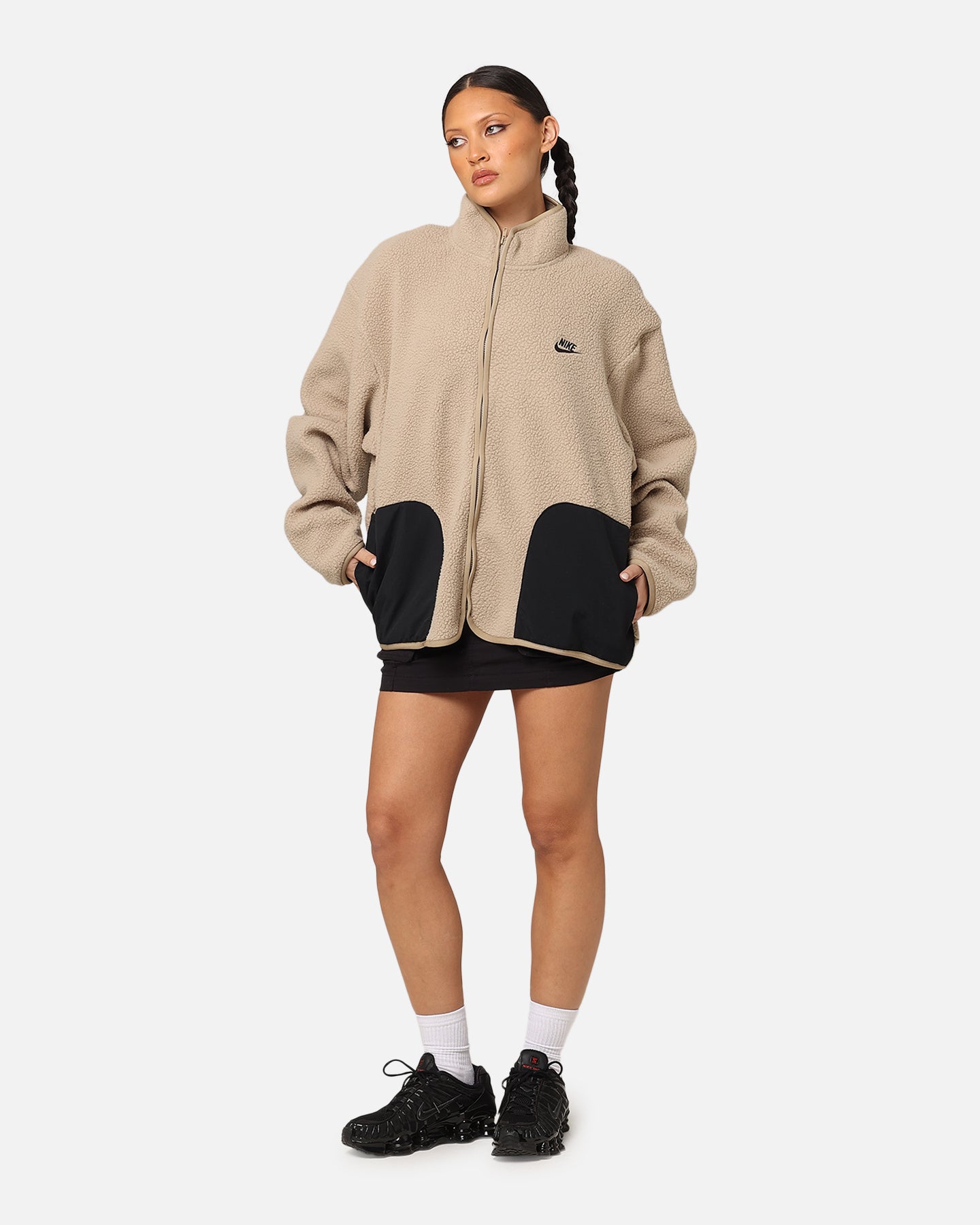 Zimná bunda Nike Sherpa khaki/čierna