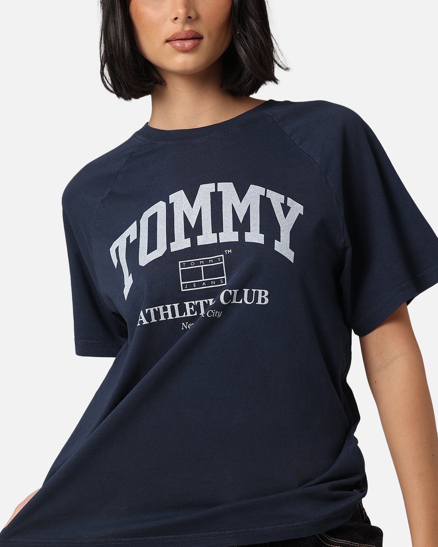 Den Tommy Jeans Fraen tjw entspriechend Varsity Sport T-Shirt Dark Navy Navy