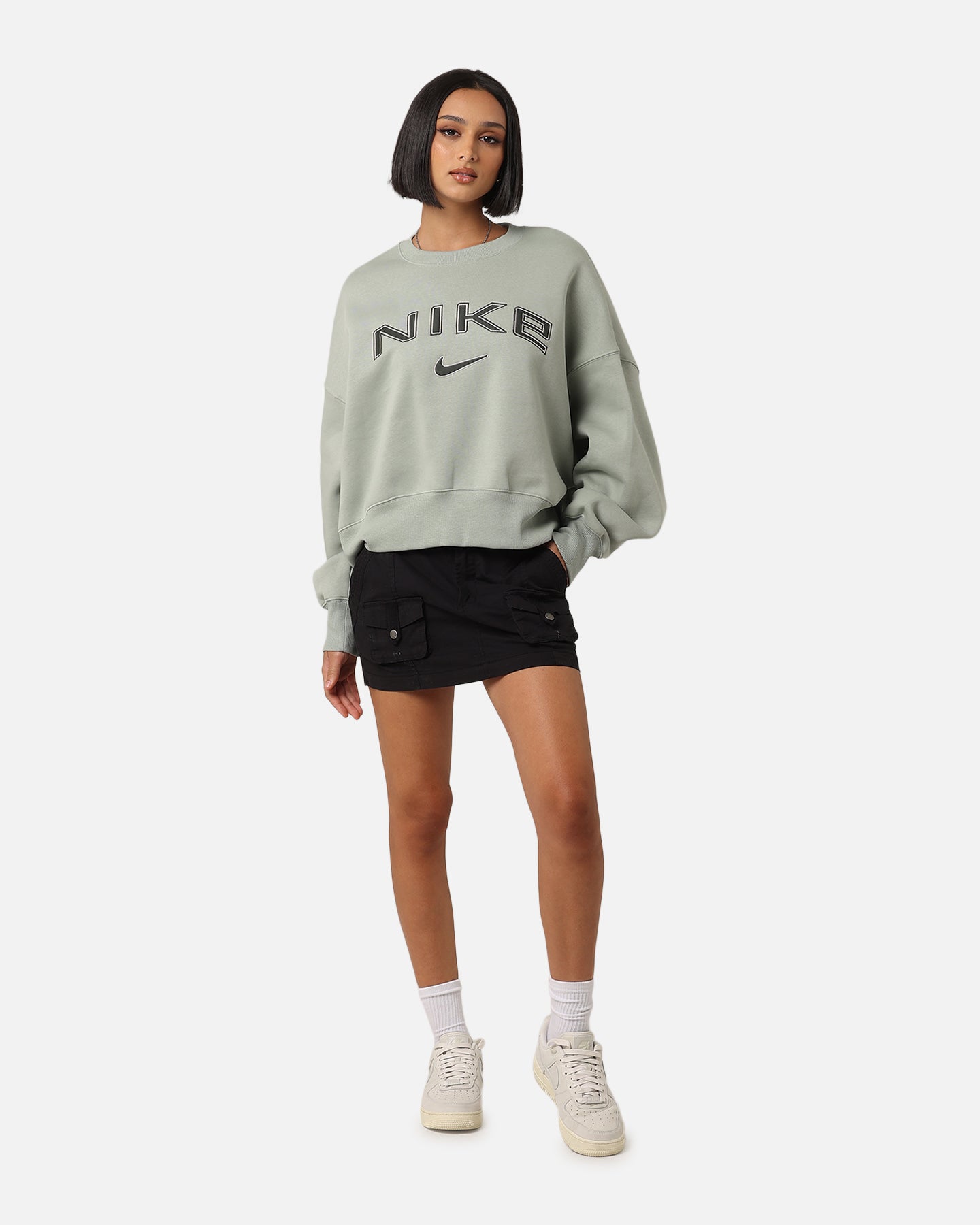 Nike Women's Sportswear Pheonix Fleece surdimensionné Logo Crewneck Jade Horizon / Light Orewood Brown