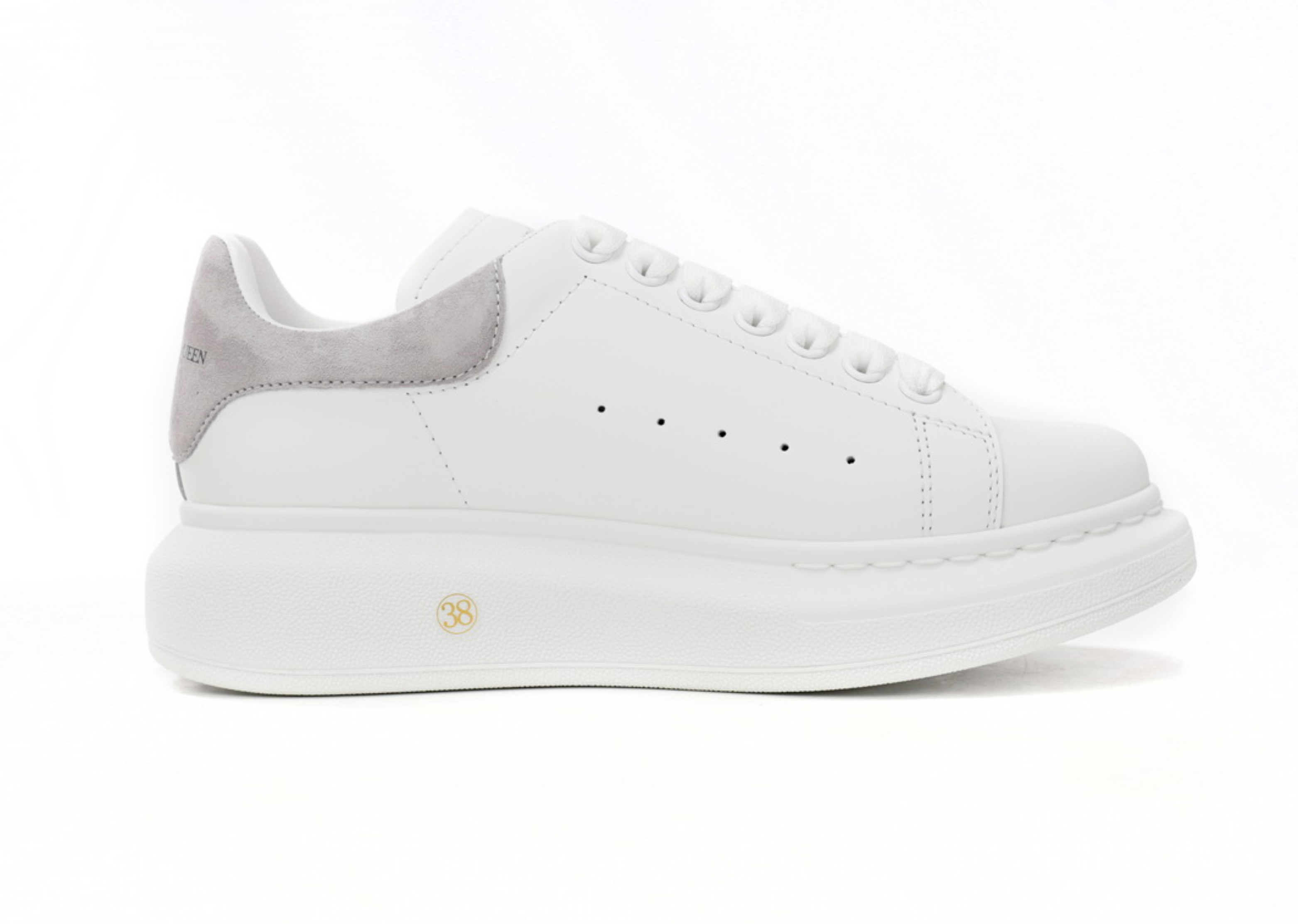 Alexander McQueen oversize sneaker bianco velluto