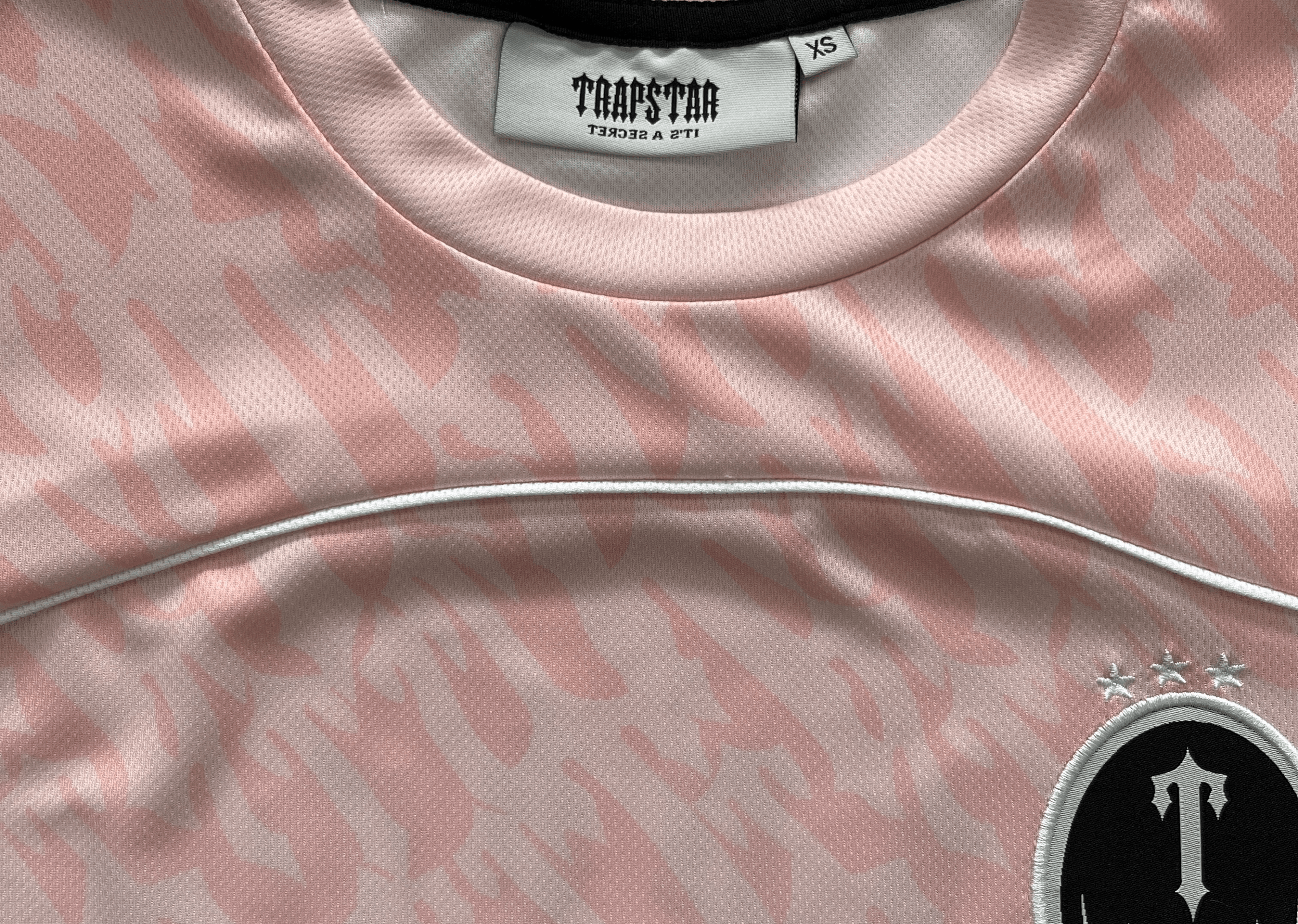 Up to 90 off - Trapstar Clothing Trapstar - Football Dusty Pink T-Shirt