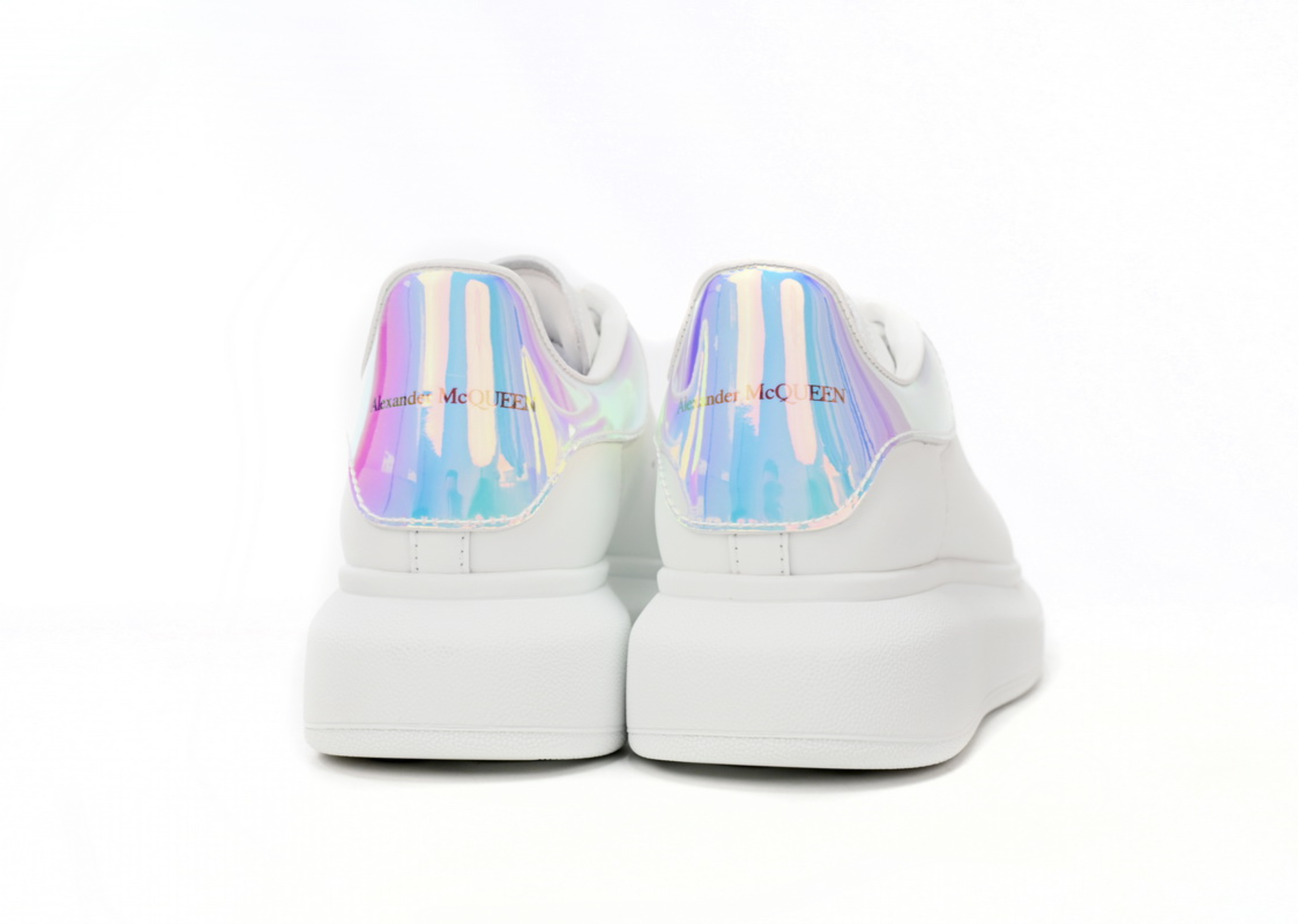 Alexander McQueen oversized sneaker witte laser