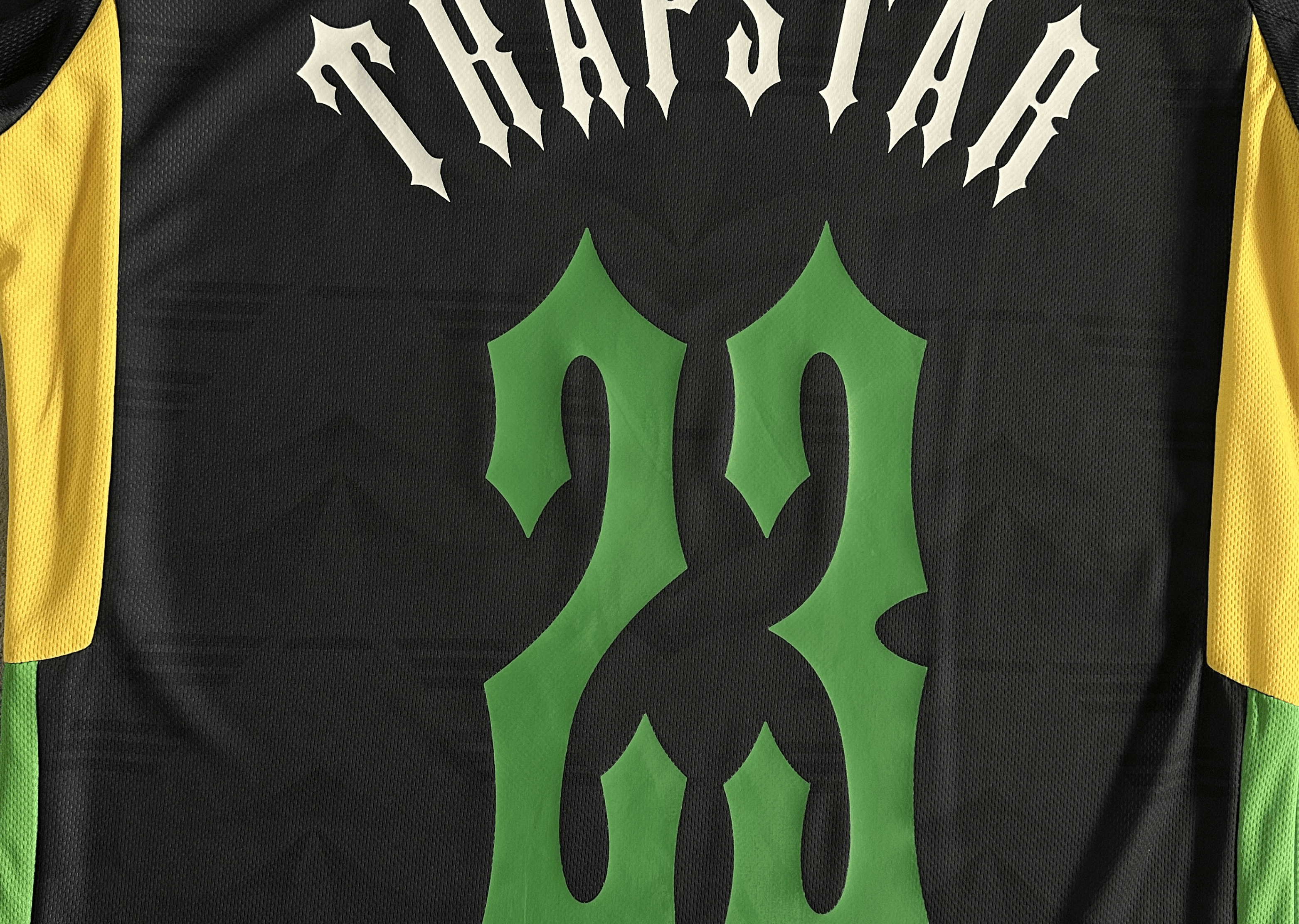 Up to 90 off - Trapstar Clothing TRAPSTAR - FOOTBALL BLACK/YELLOW GREEN T-SHIRT