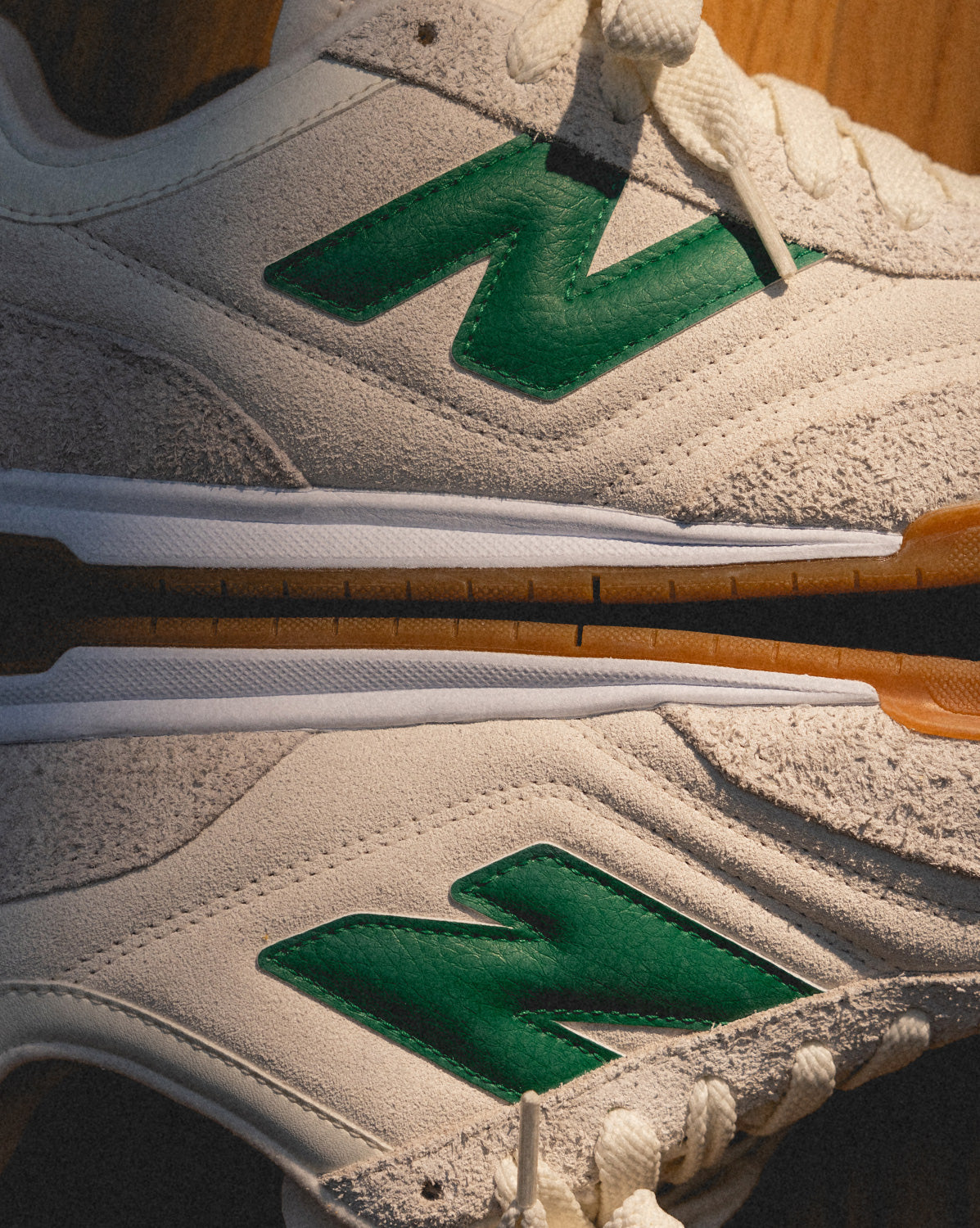 „New Balance URC42HG“