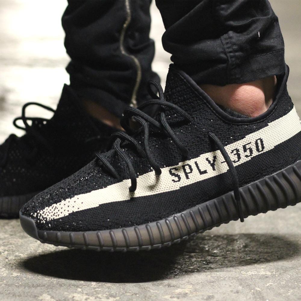 ADIDAS ORIGINALS YEEZY BOOST 350 V2 BLACK-WHITE