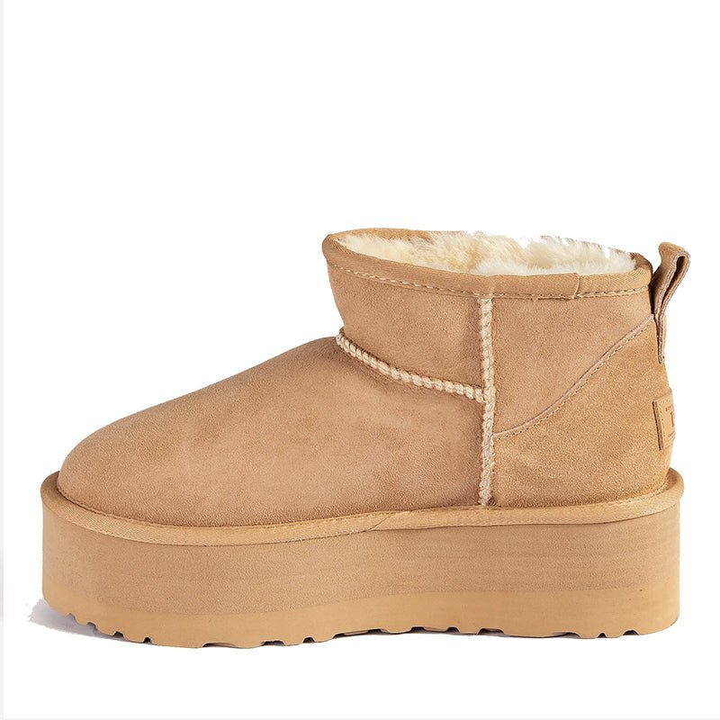 UGG Ultra Mini Klassiker Ieweschte Plattform