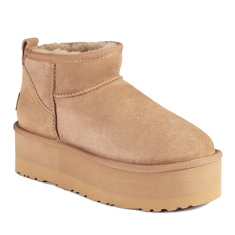 UGG Ultra Mini Klassiker Ieweschte Plattform