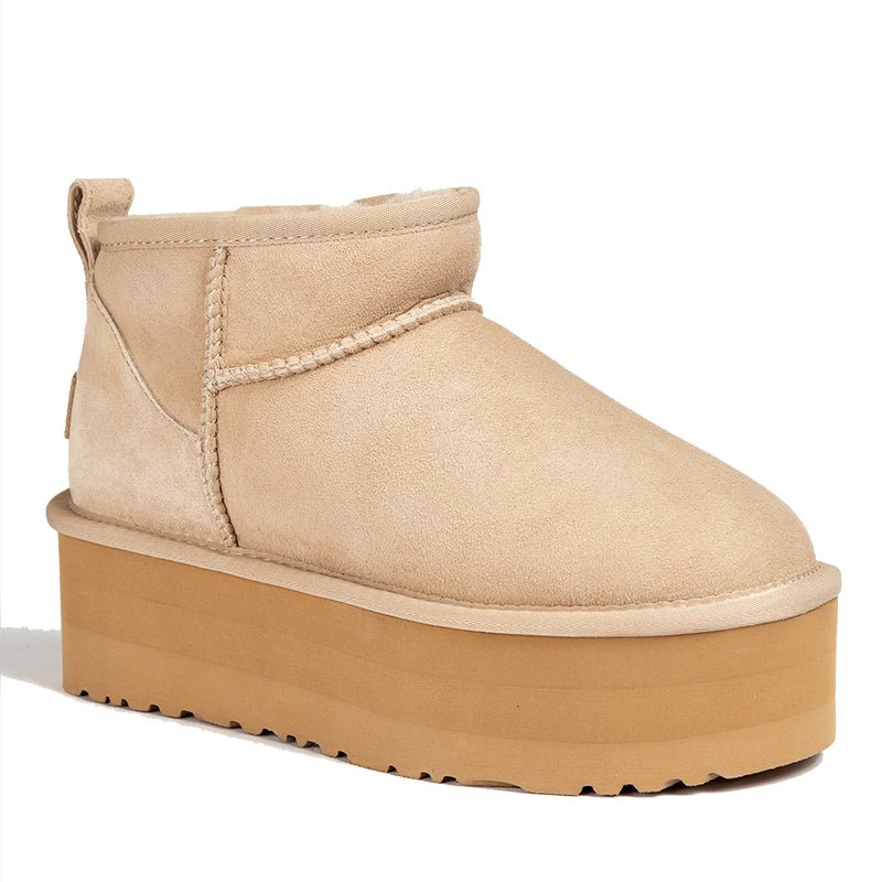 UGG Ultra Mini Klassiker Ieweschte Plattform