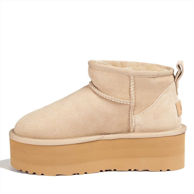 UGG Ultra Mini Klassiker Ieweschte Plattform