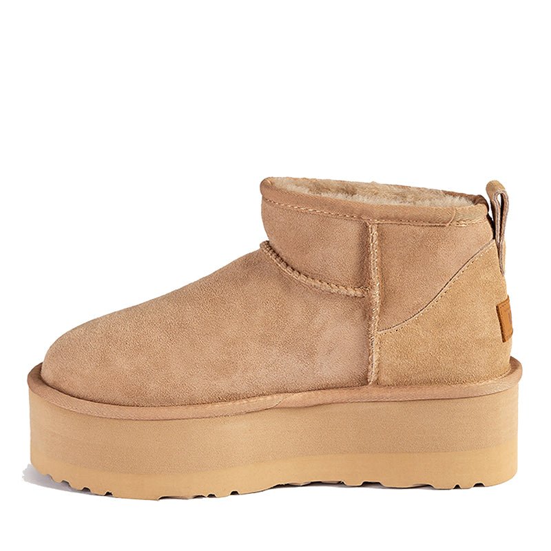 UGG Ultra Mini Klassiker Ieweschte Plattform