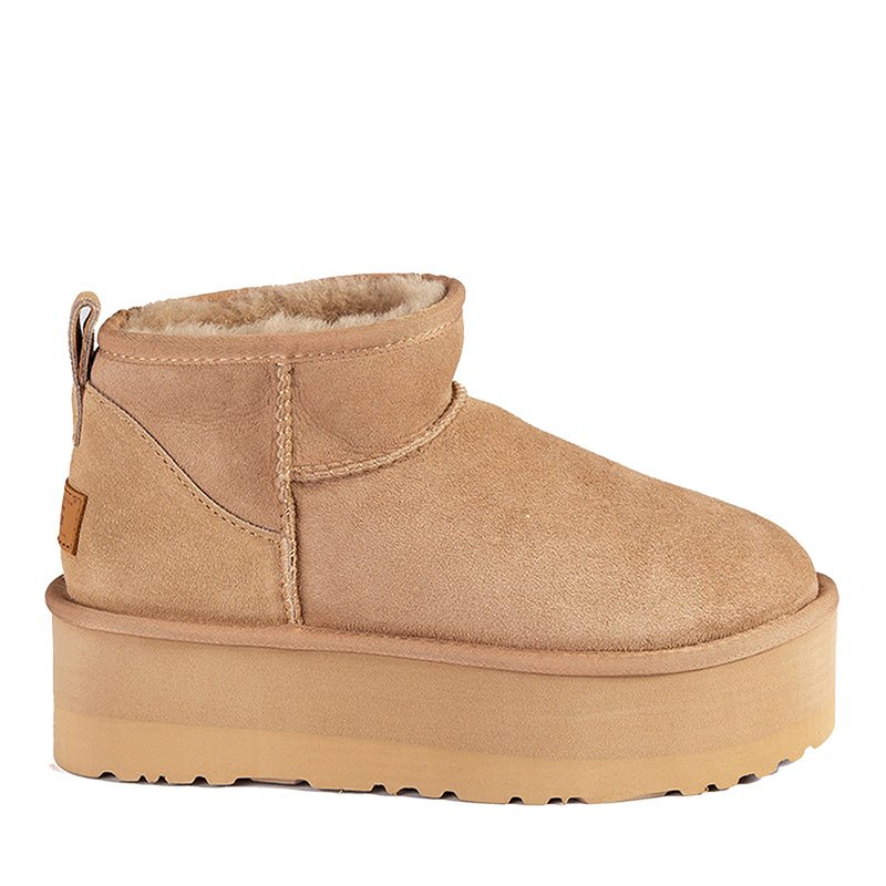 UGG Ultra Mini Klassiker Ieweschte Plattform