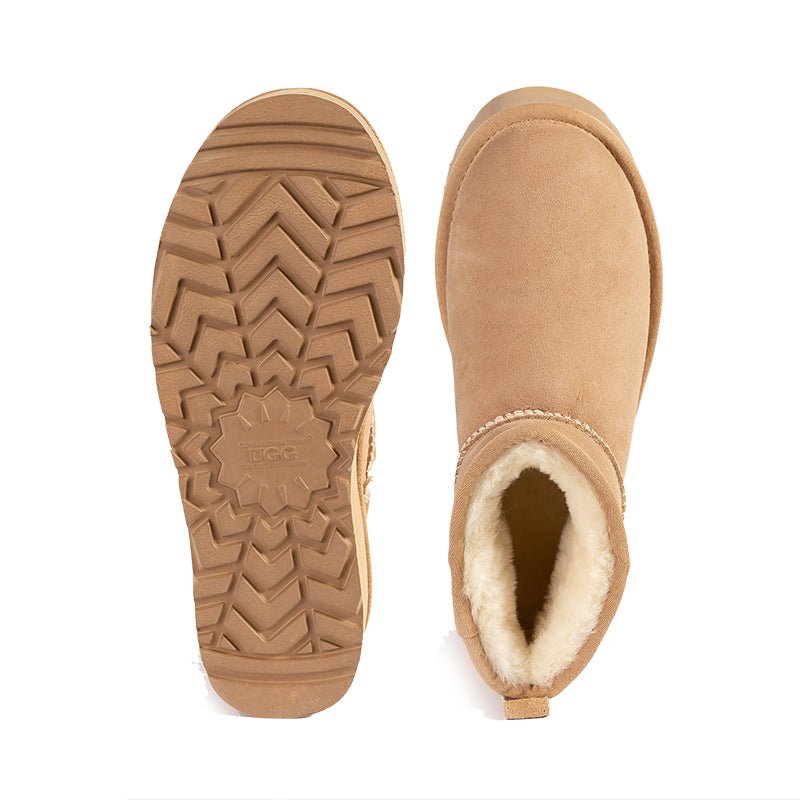 UGG Ultra Mini Klassiker Ieweschte Plattform