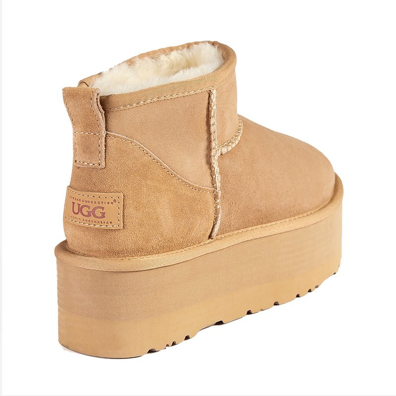 UGG Ultra Mini Klassiker Ieweschte Plattform